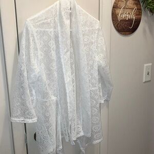 Elegant White Lace Kimono Blouse/Shrug  Large